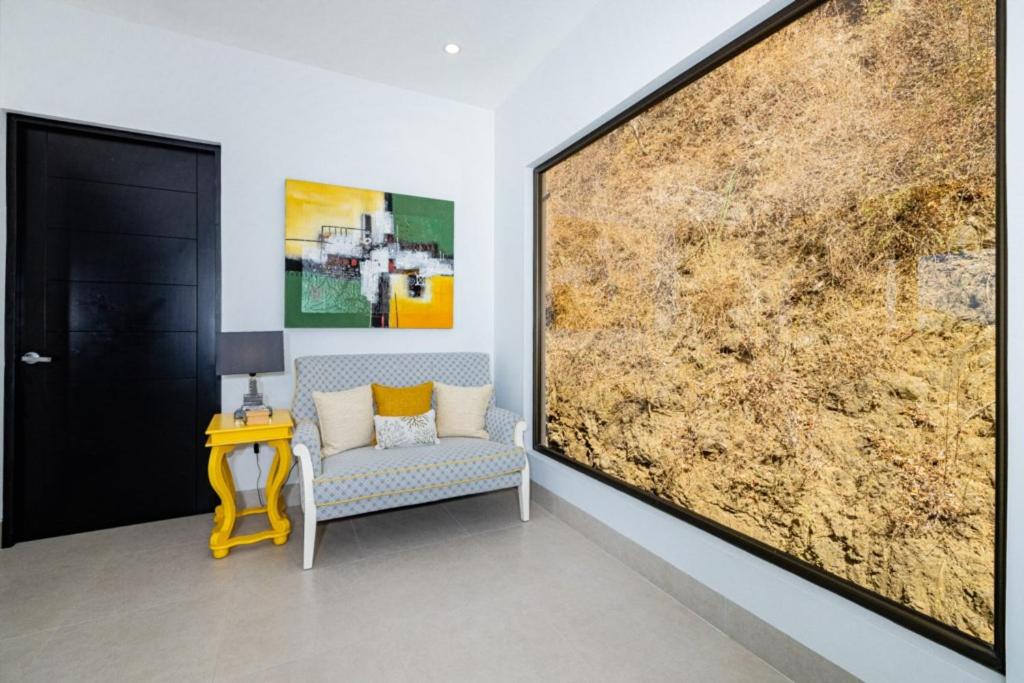 Casa Blanca 3 Master Suites & Pool Walk To Beach