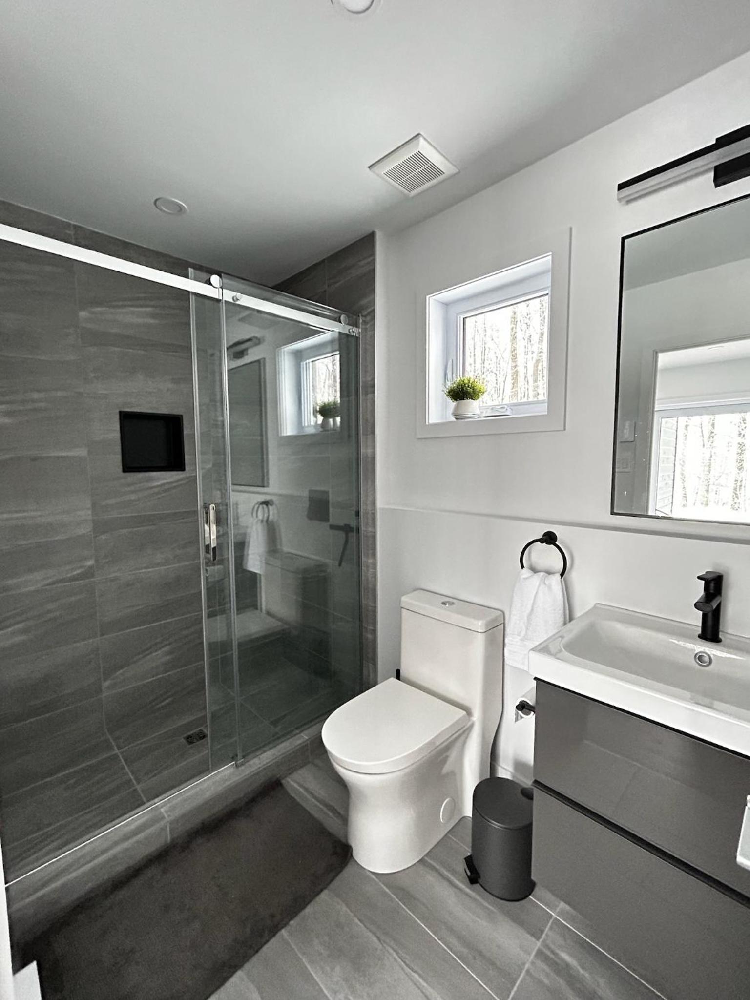 DAX HOUSE Stunning Mont-Tremblant Getaway Retreat