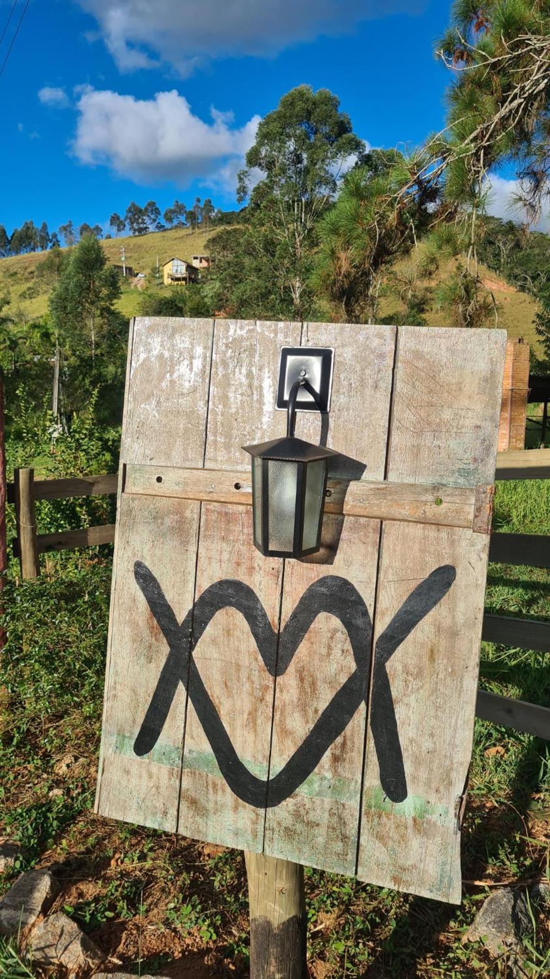 Chalé Girassol - Vila Monte Cunha