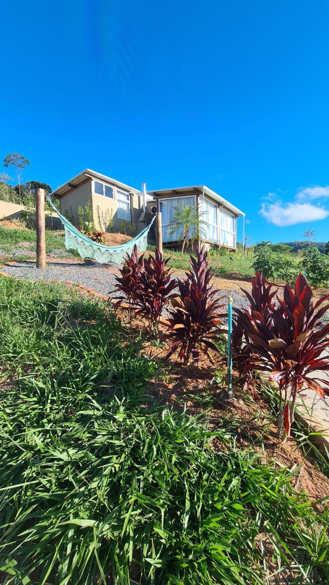 Chalé Girassol - Vila Monte Cunha