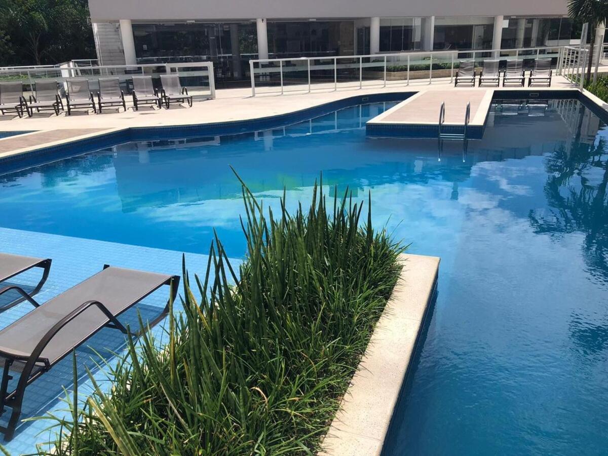Cód 51 - Apto com 2 suítes no Residencial Boulevard