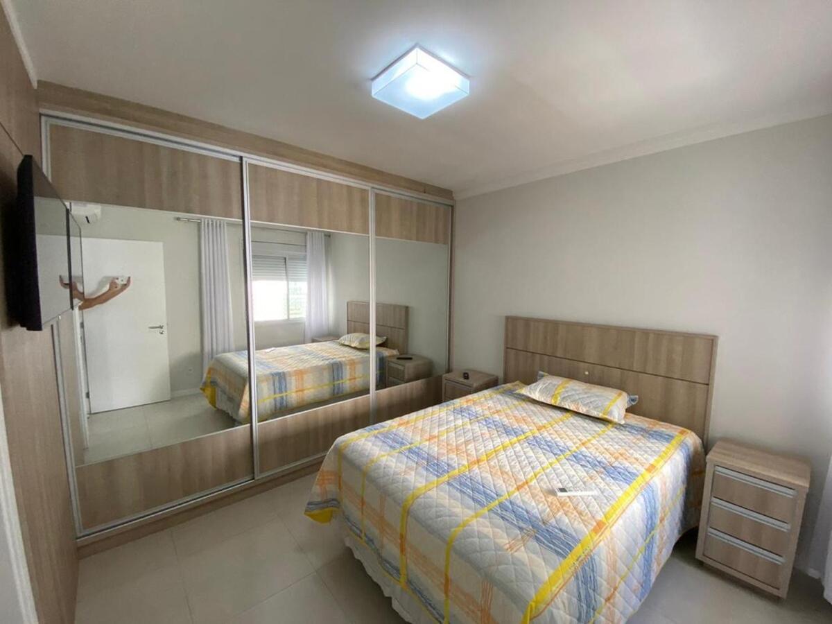 Cód 51 - Apto com 2 suítes no Residencial Boulevard