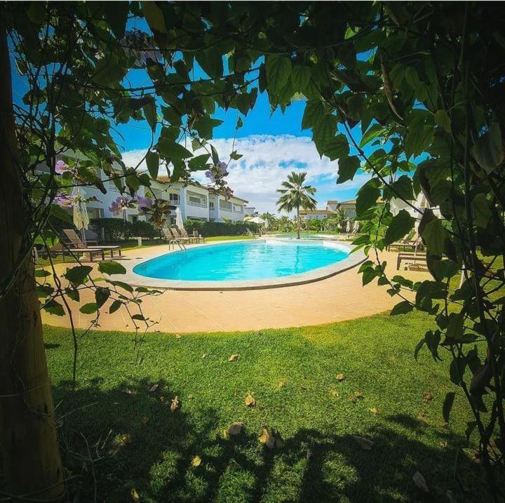 Apartamento Térreo 3 suítes Master Resort Treebies à Beira Mar Subauma Bahia
