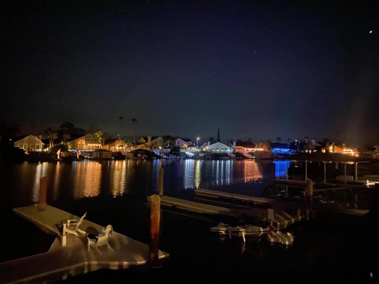 Disco Bay Waterfront Getaway, photo 21