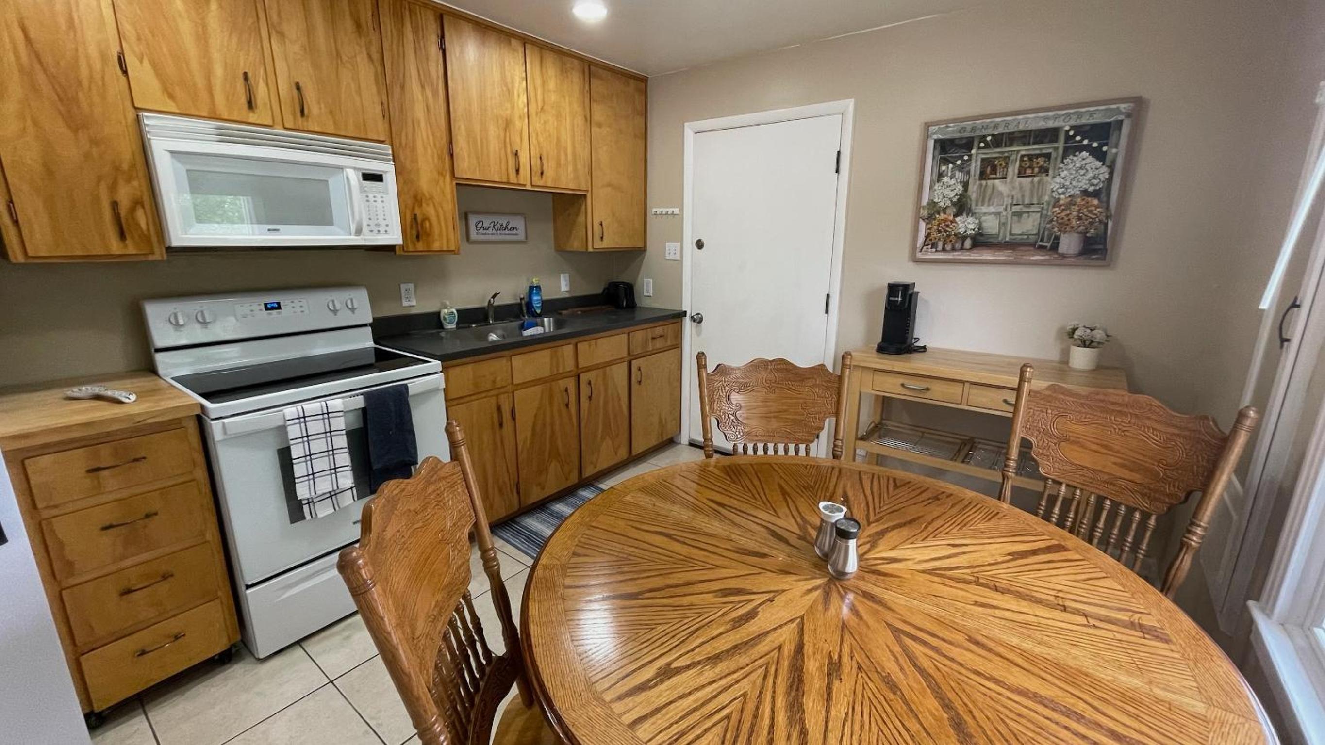 Central Casper Home! view 2