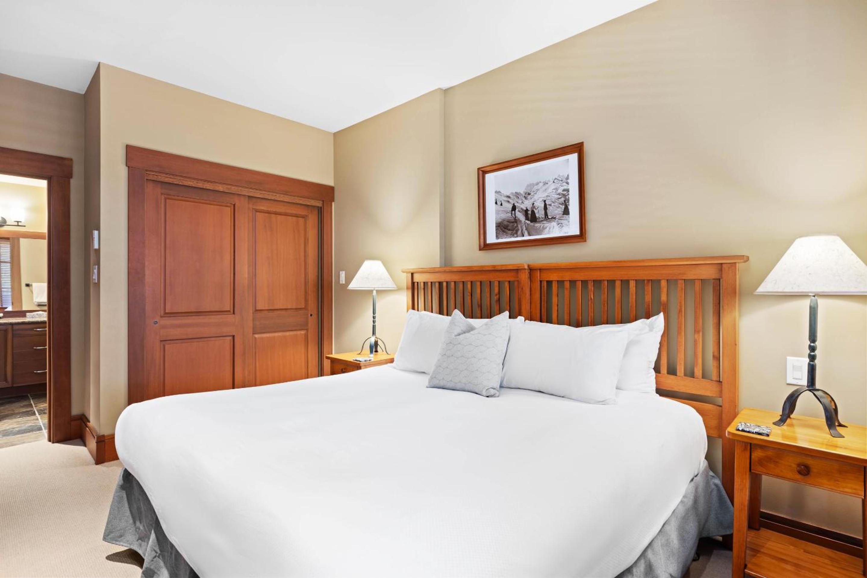 Taluswood The Heights 18 | Mountainside Townhome w/ Ski Access, Hot Tub, Tranquil Views