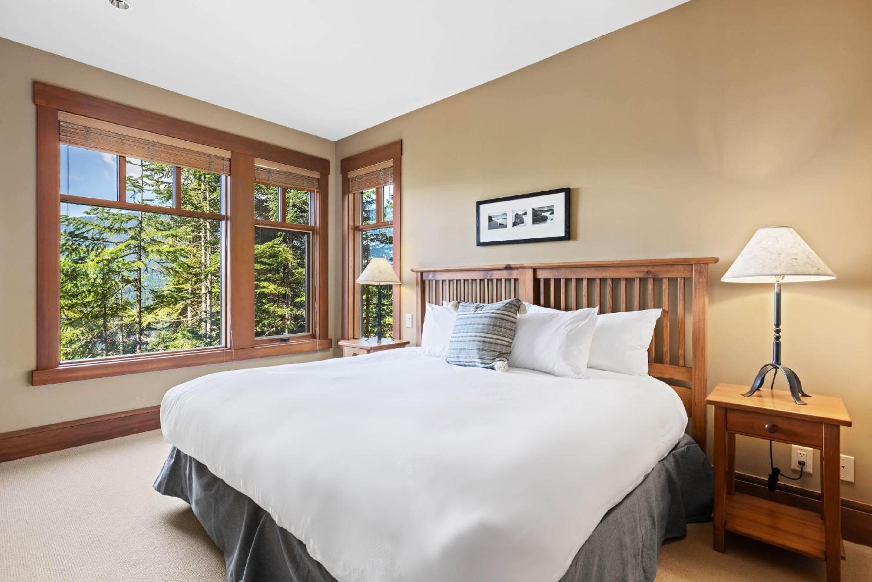 Taluswood The Heights 18 | Mountainside Townhome w/ Ski Access, Hot Tub, Tranquil Views