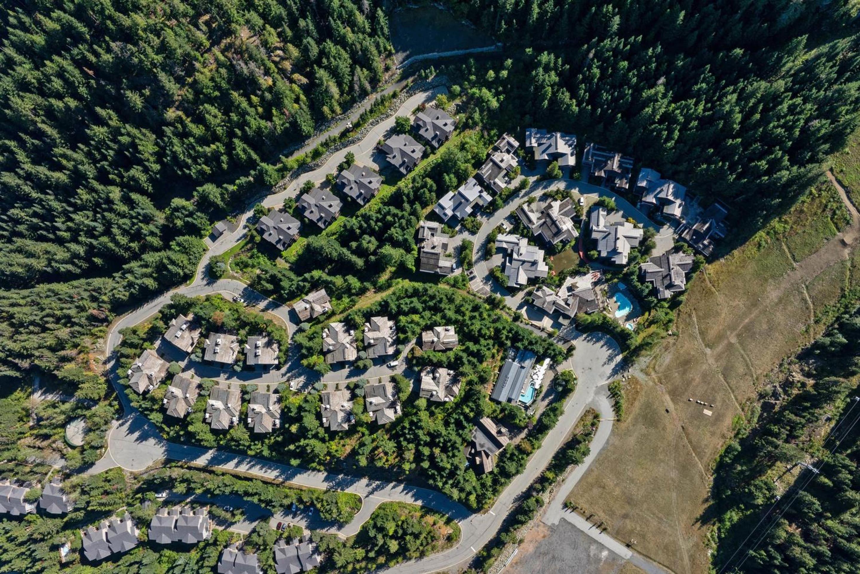 Taluswood The Heights 18 | Mountainside Townhome w/ Ski Access, Hot Tub, Tranquil Views