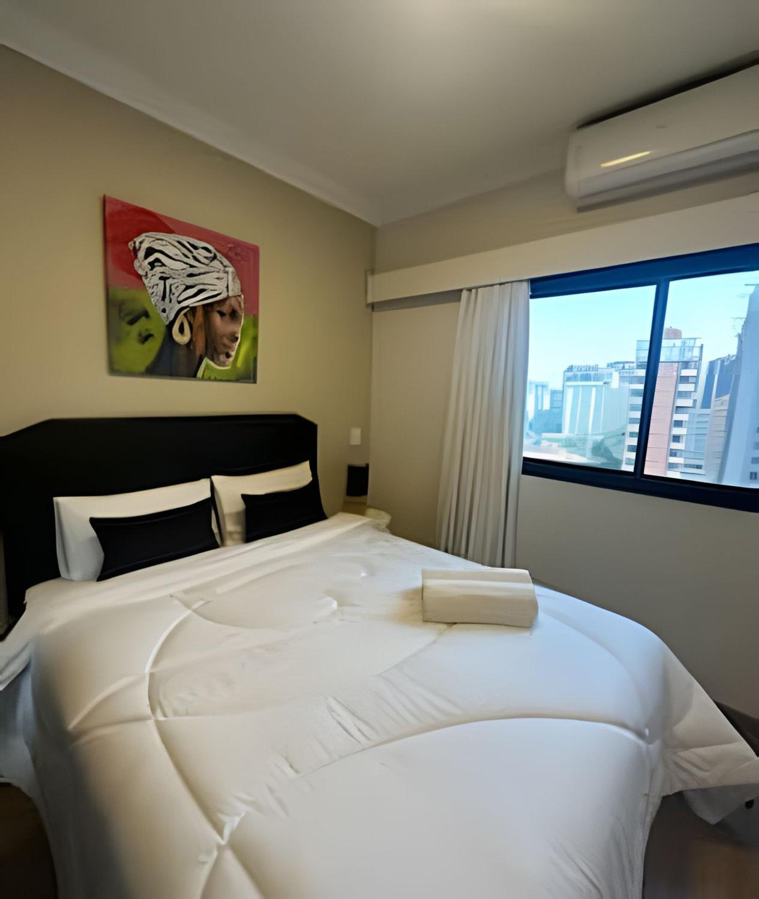 Cond The Town Flats