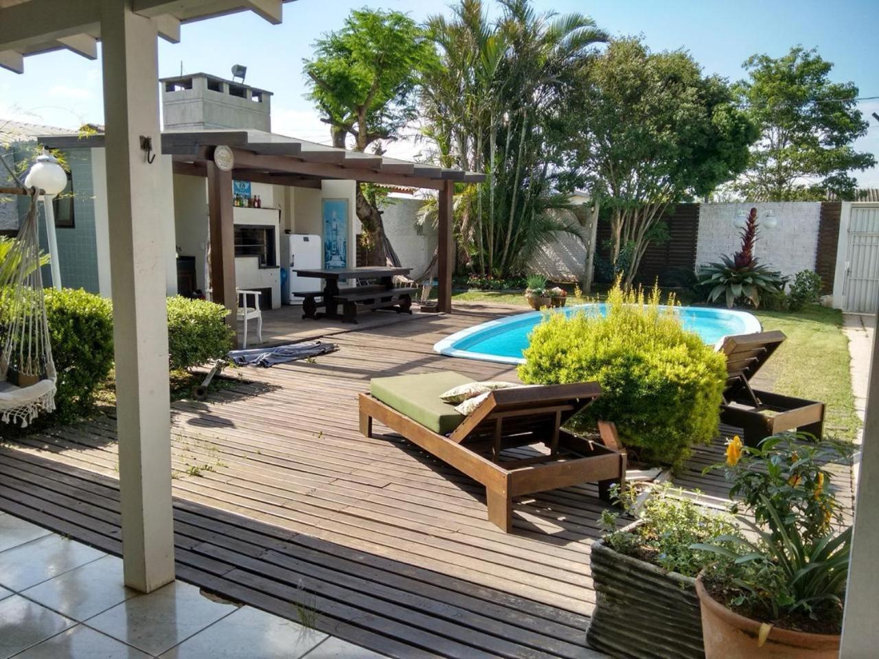 CASA AMPLA COM PISCINA em TORRES