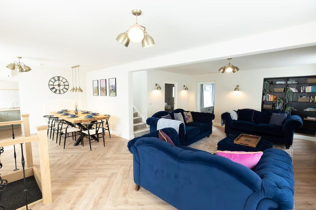 OLD BANK HOUSE - Family & Friends Retreat with Hot Tub Rental Available view 3