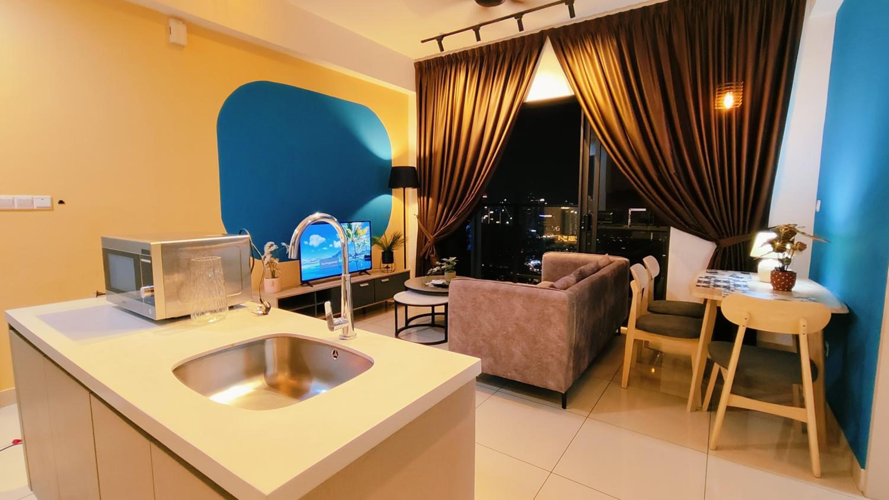KLCC view 1BR service suite with Balcony Trion B5311 KL