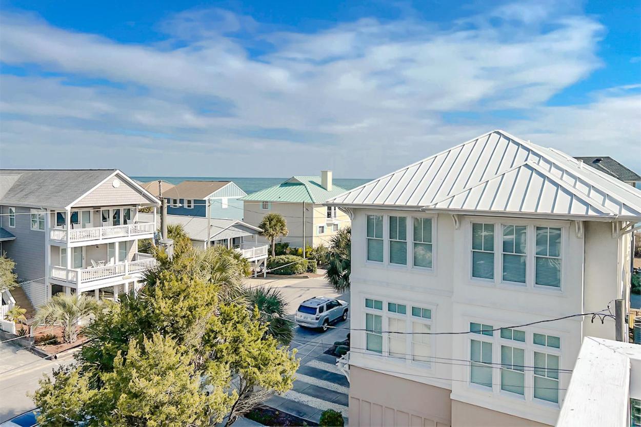 Surf N Turf by Sea Scape Properties view 2