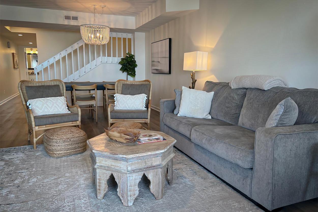 Surf N Turf by Sea Scape Properties view 5