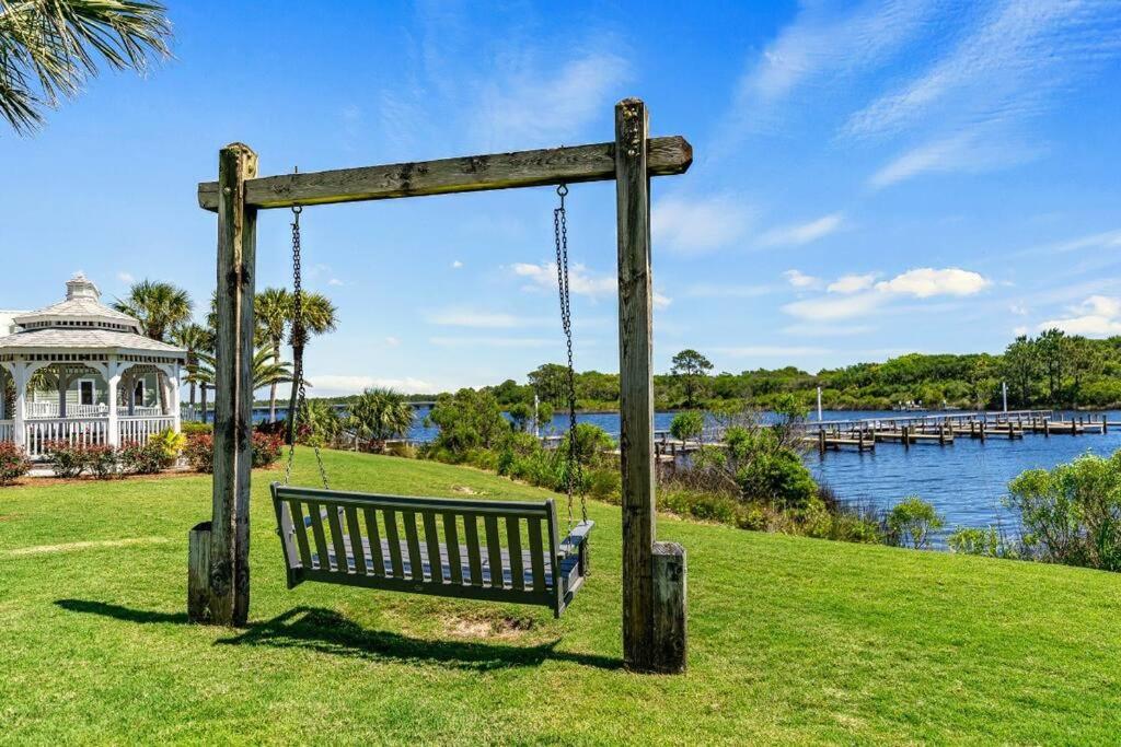 Sea Escape 2 BR Beachfront at Pinnacle Port view 5