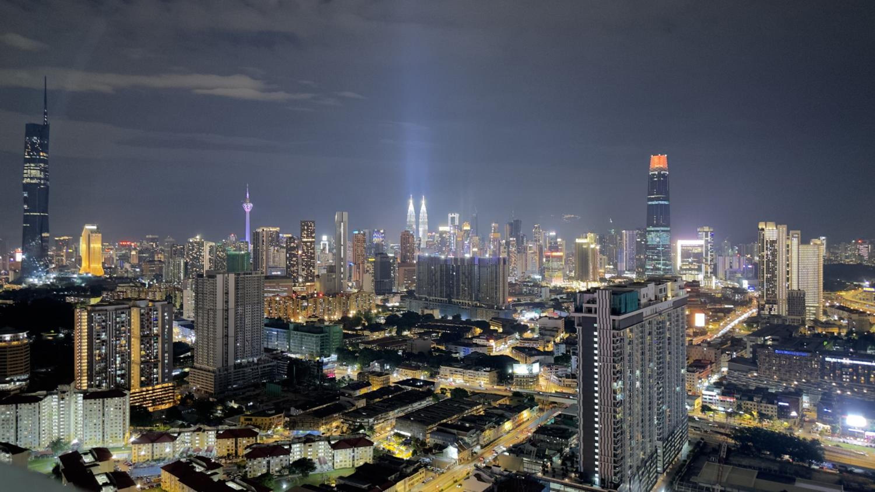 KLCC view 1BR service suite with Balcony Trion B5311 KL