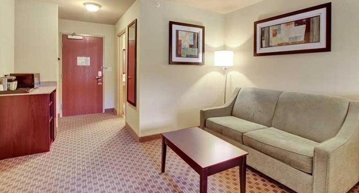 The Inn at Punxsutawney, Billede 25