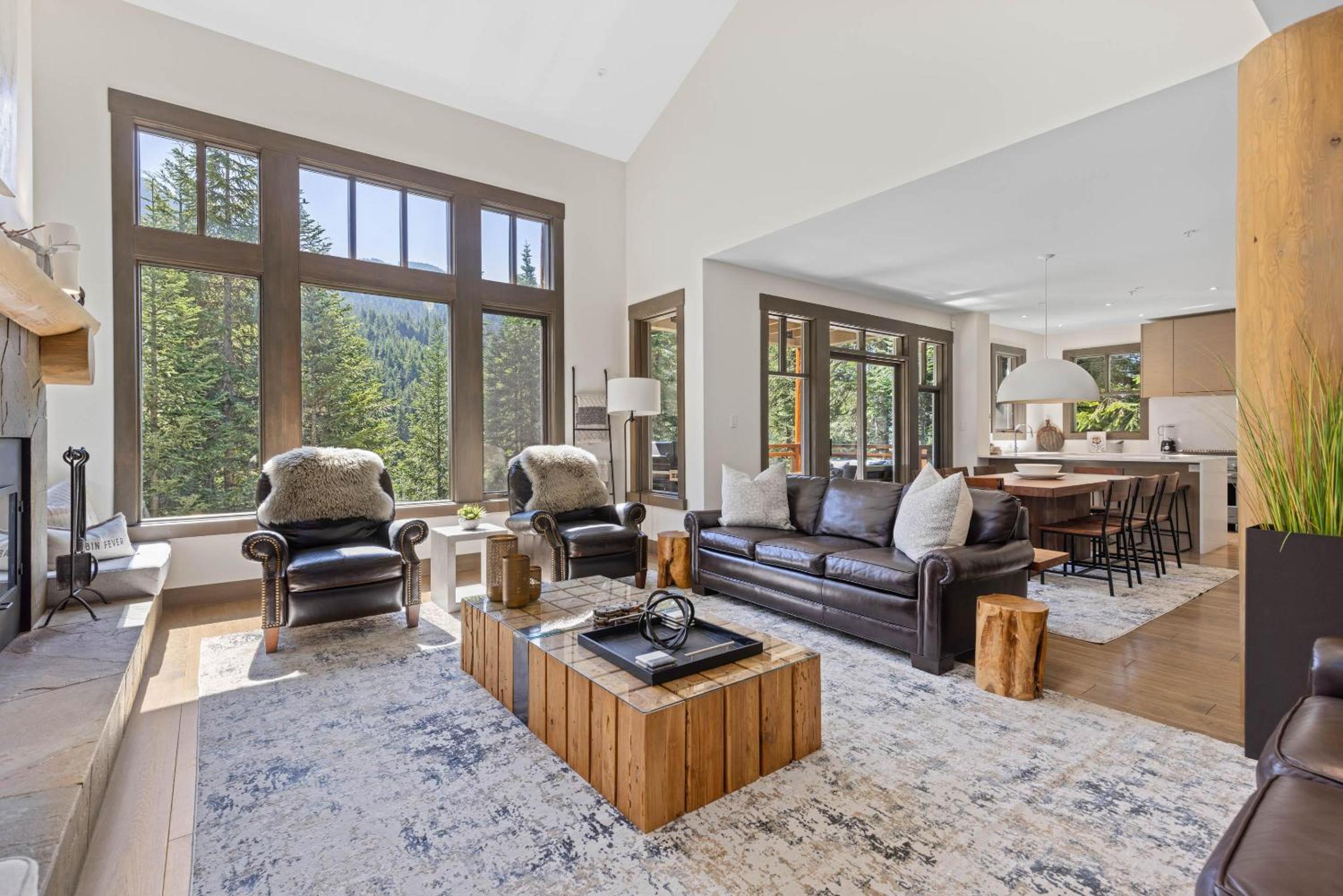 Taluswood The Heights 6 | Beautifully Updated Chalet w/ Private Hot Tub, Slopeside View, Parking