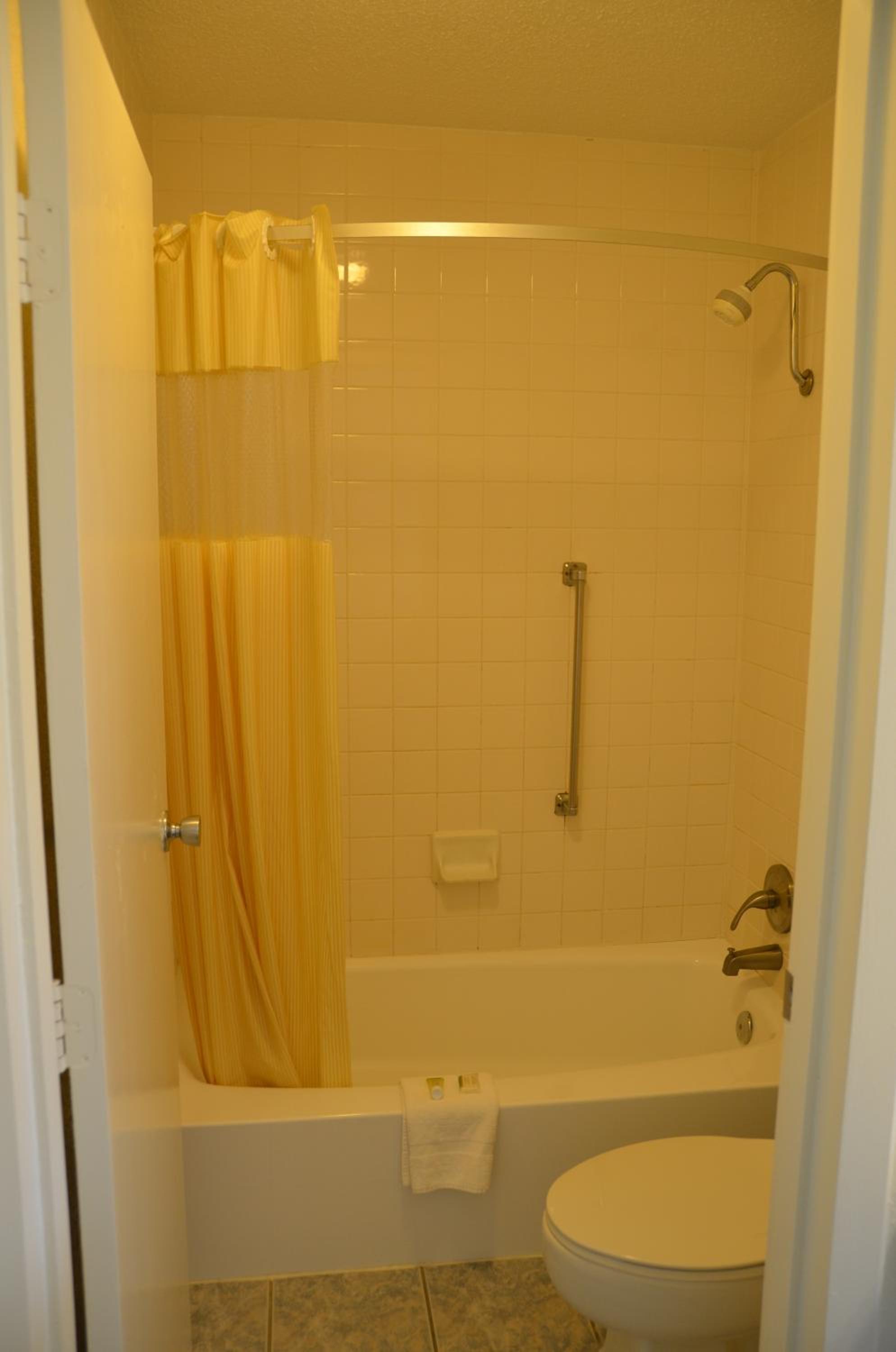 Luray Vacations - Days Inn by Wyndham Luray Shenandoah - Property Image 3