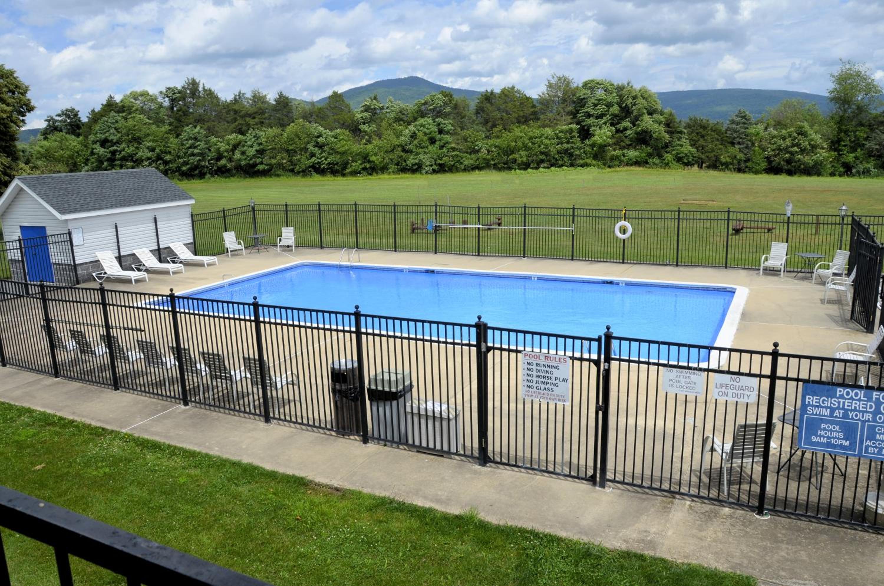 Luray Vacations - Days Inn by Wyndham Luray Shenandoah - Property Image 5