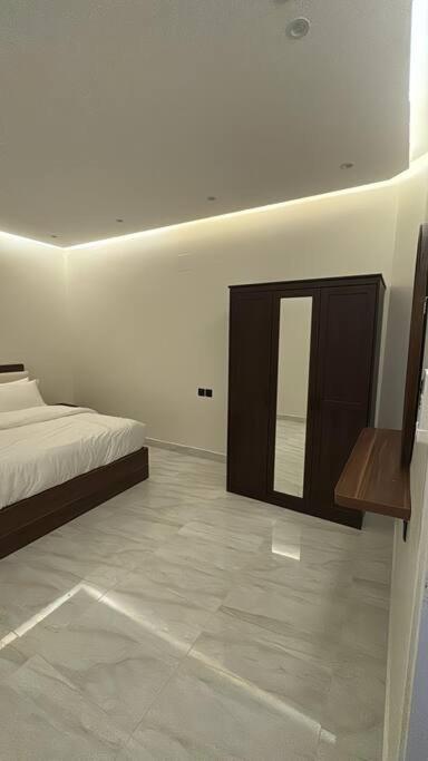 H apartment 1