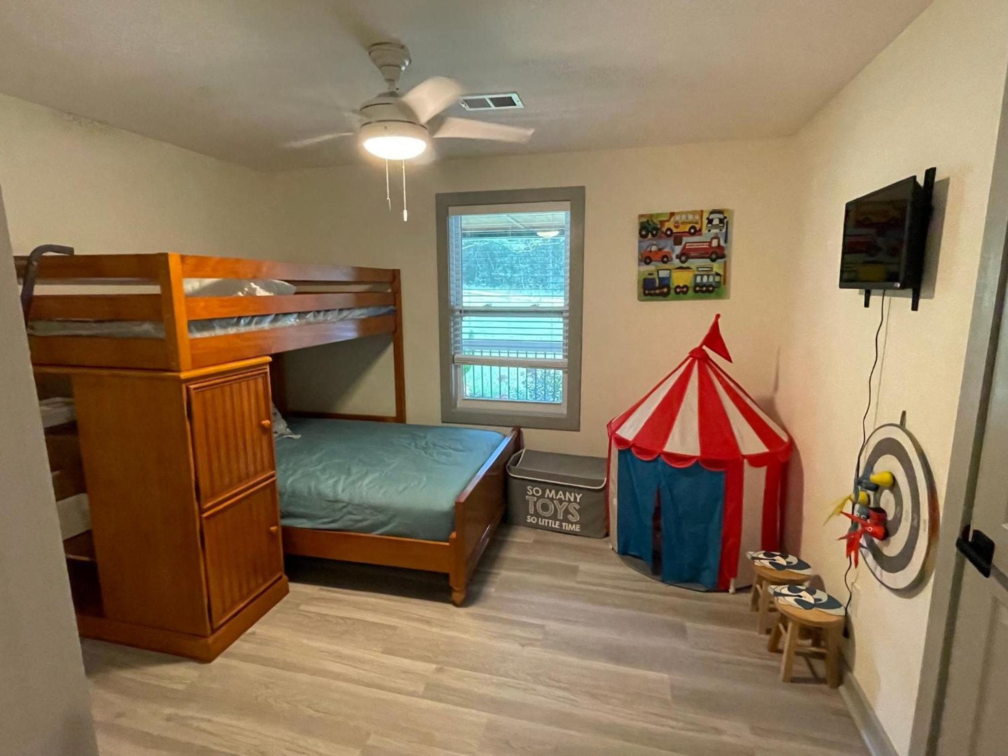 Ranch style home get away view 4