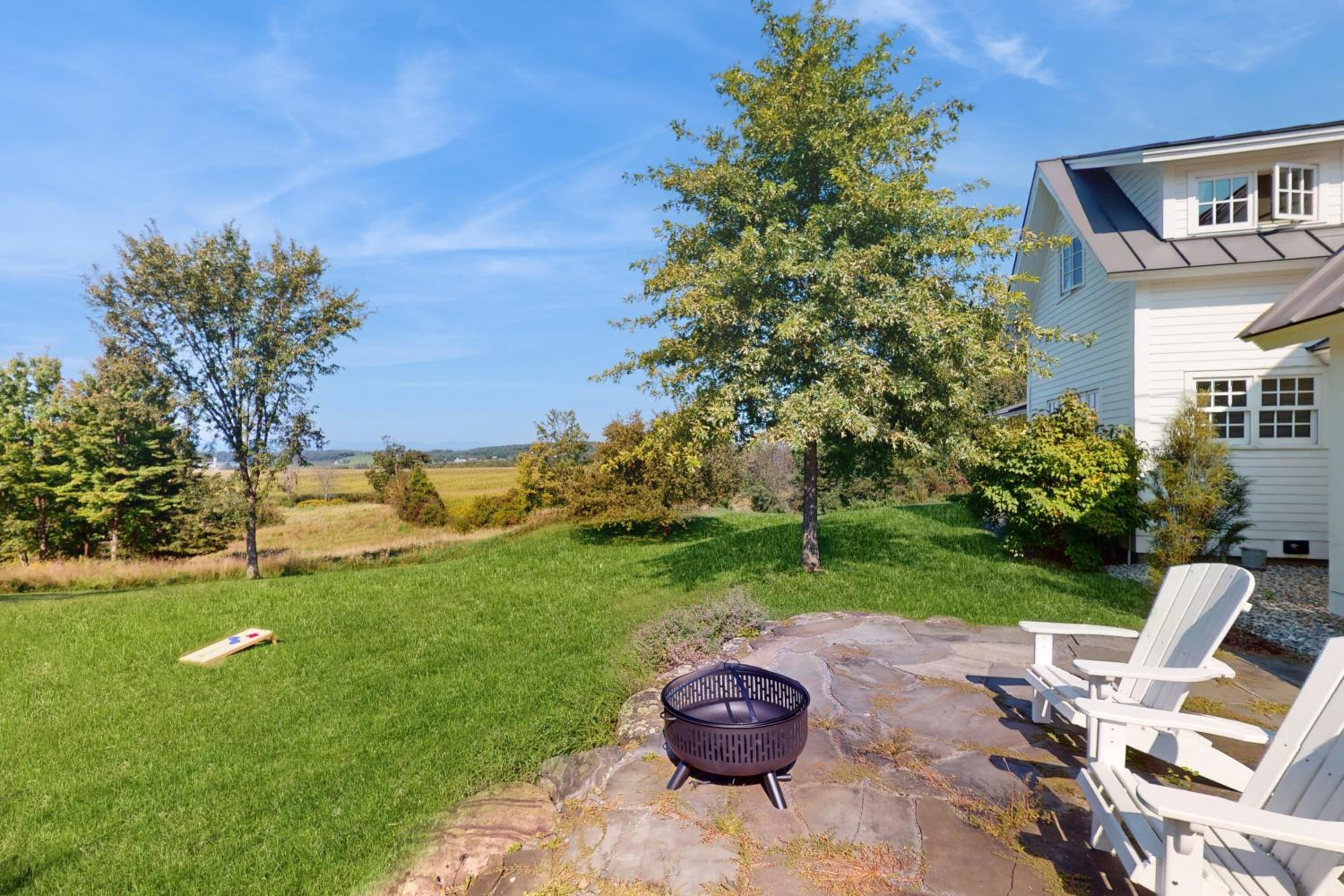 Hike, Bike, and Explore Vermont Family Farmhouse!