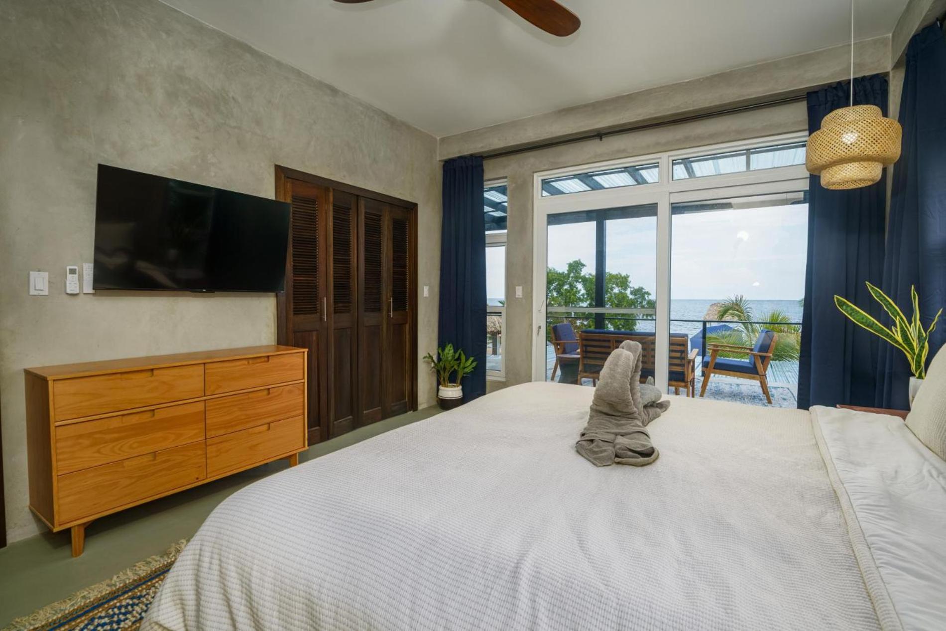 Oceanfront 3 Bedroom - Conmigo Villas South