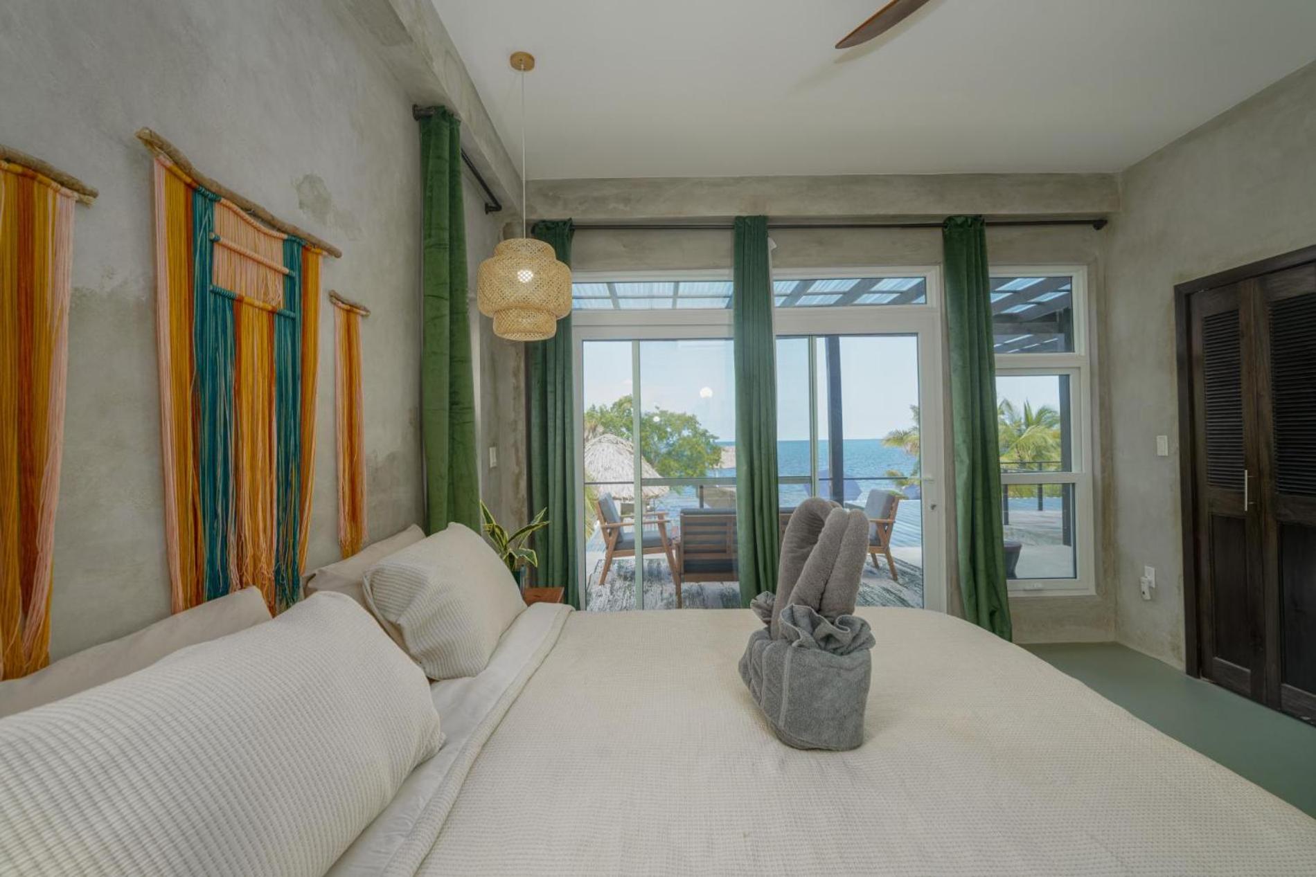 Oceanfront 3 Bedroom - Conmigo Villas North