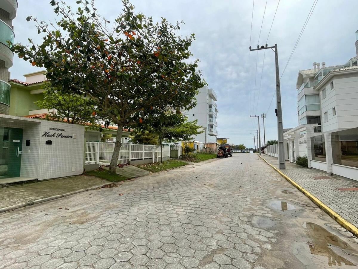 Cód 39 - Apartamento a 80 metros do Mar