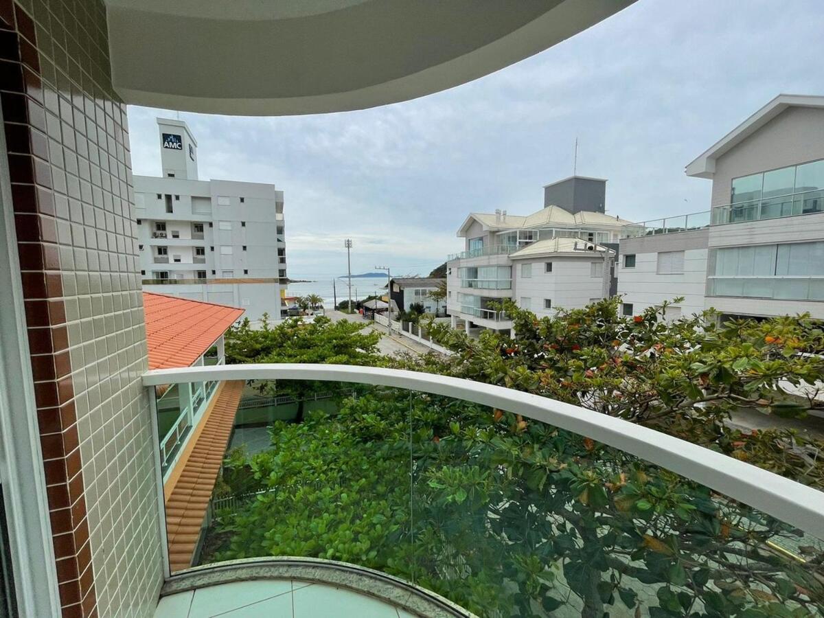 Cód 39 - Apartamento a 80 metros do Mar