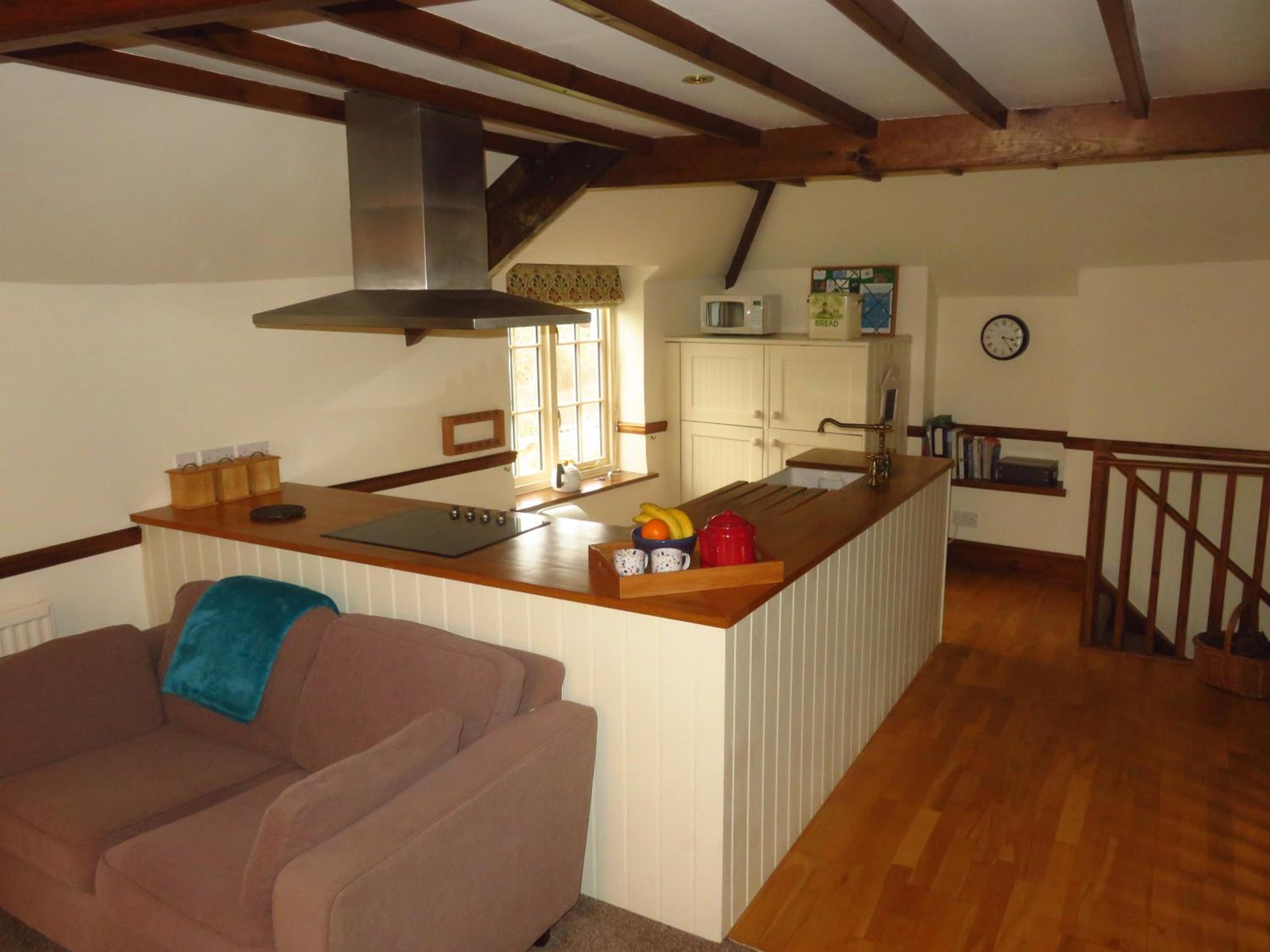 The Old Stores, a Grade II listed cottage in the delightful village of Georgeham, is ideal for beach, surfing, walking & cycling holidays view 2