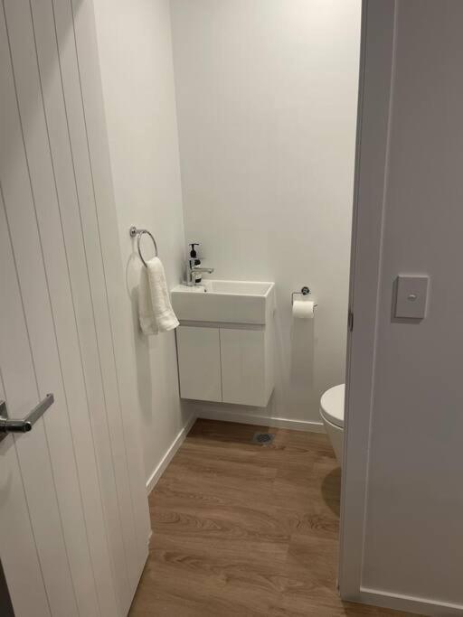 Brand new Convenient 2 Bedroom Apartment in Mornington Dunedin