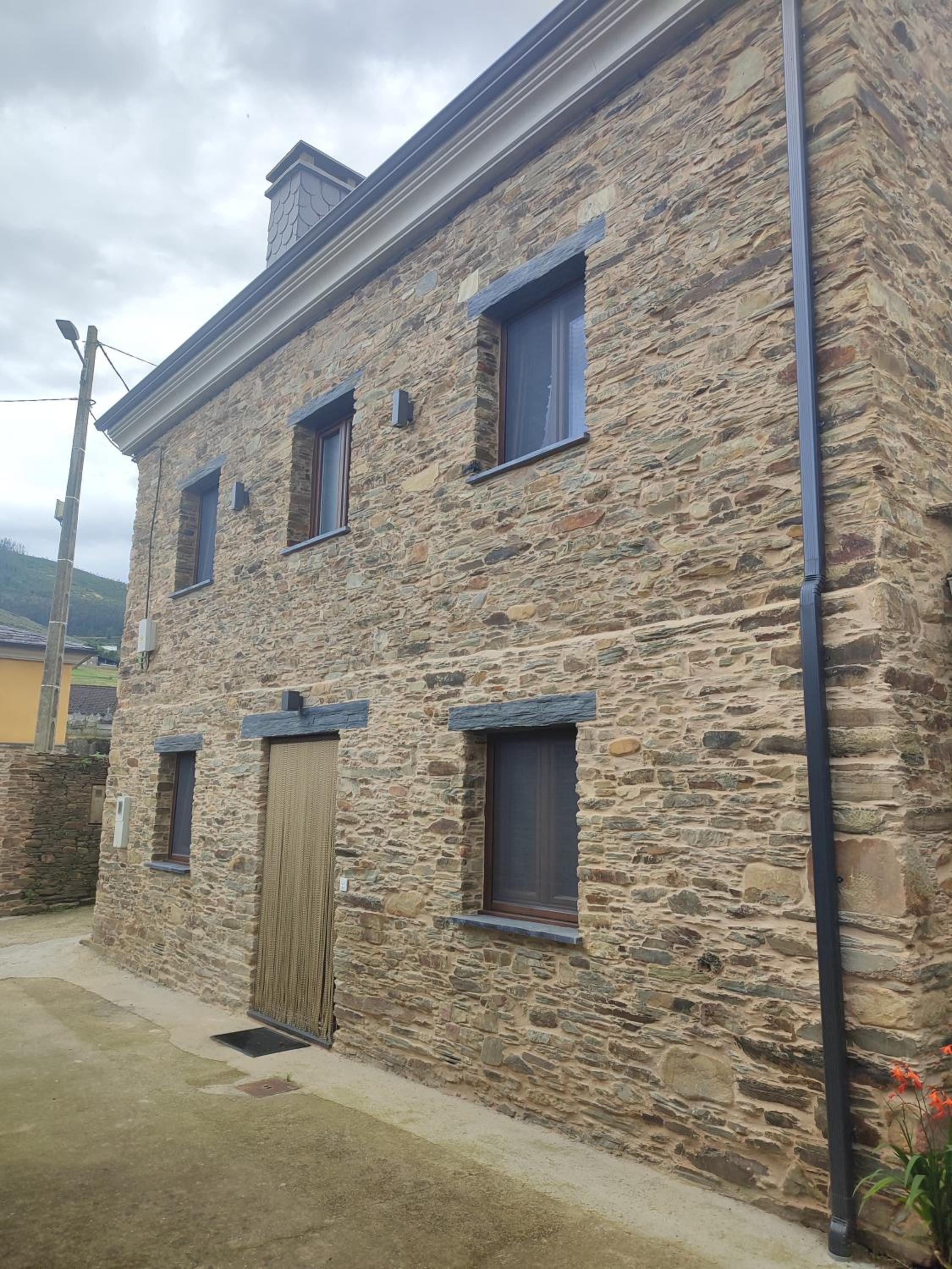 Apartamentos Rurales Torre de la Alcandra - 3 llaves - Asturias