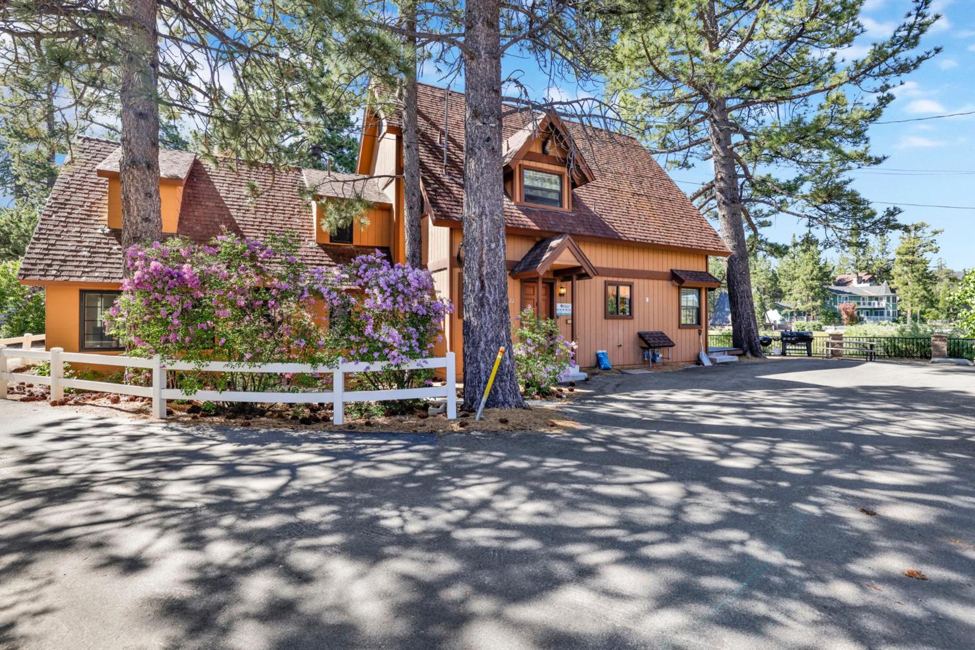 Breezy estate #114