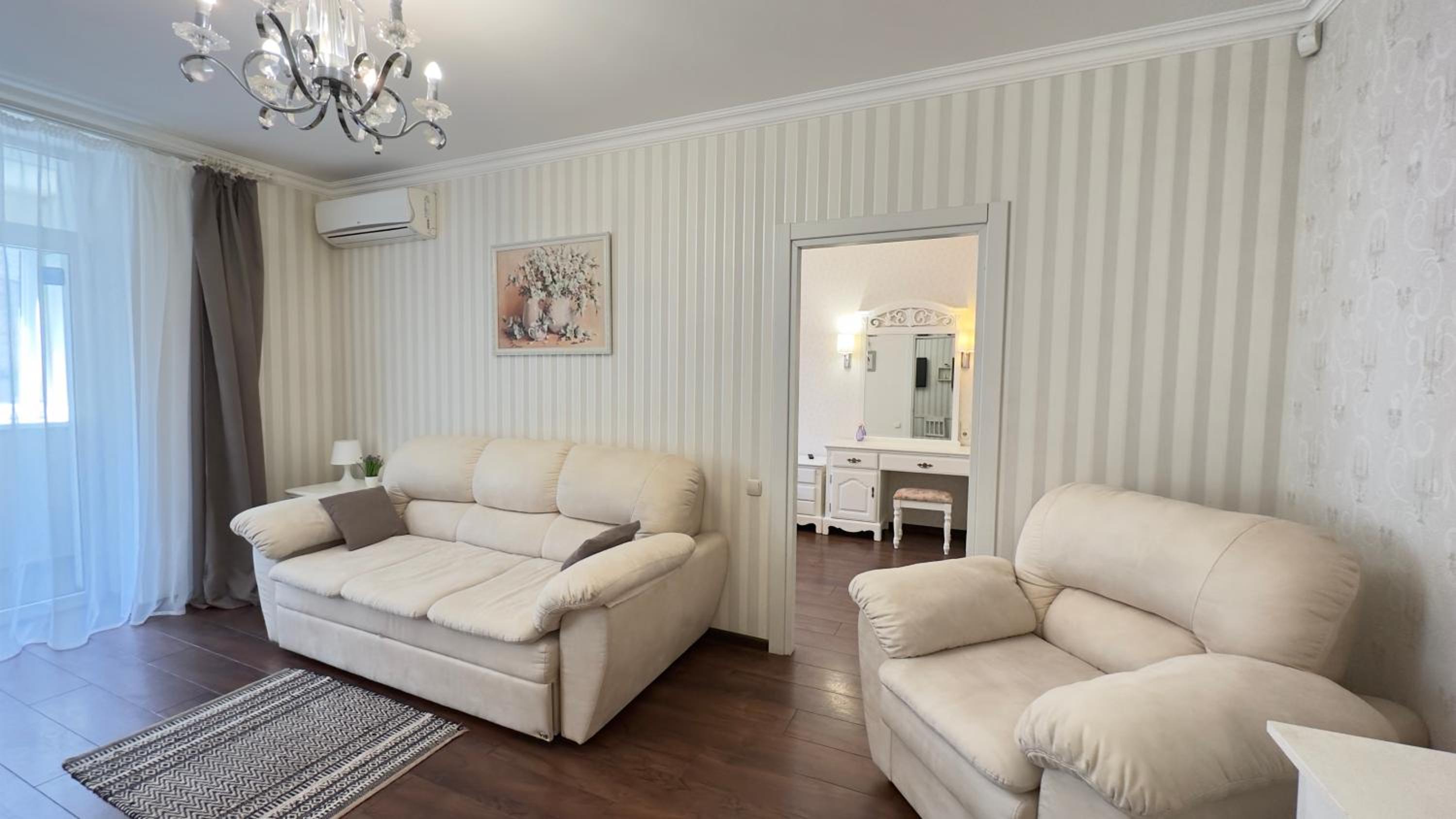 Apartment in the Centre of City view 2