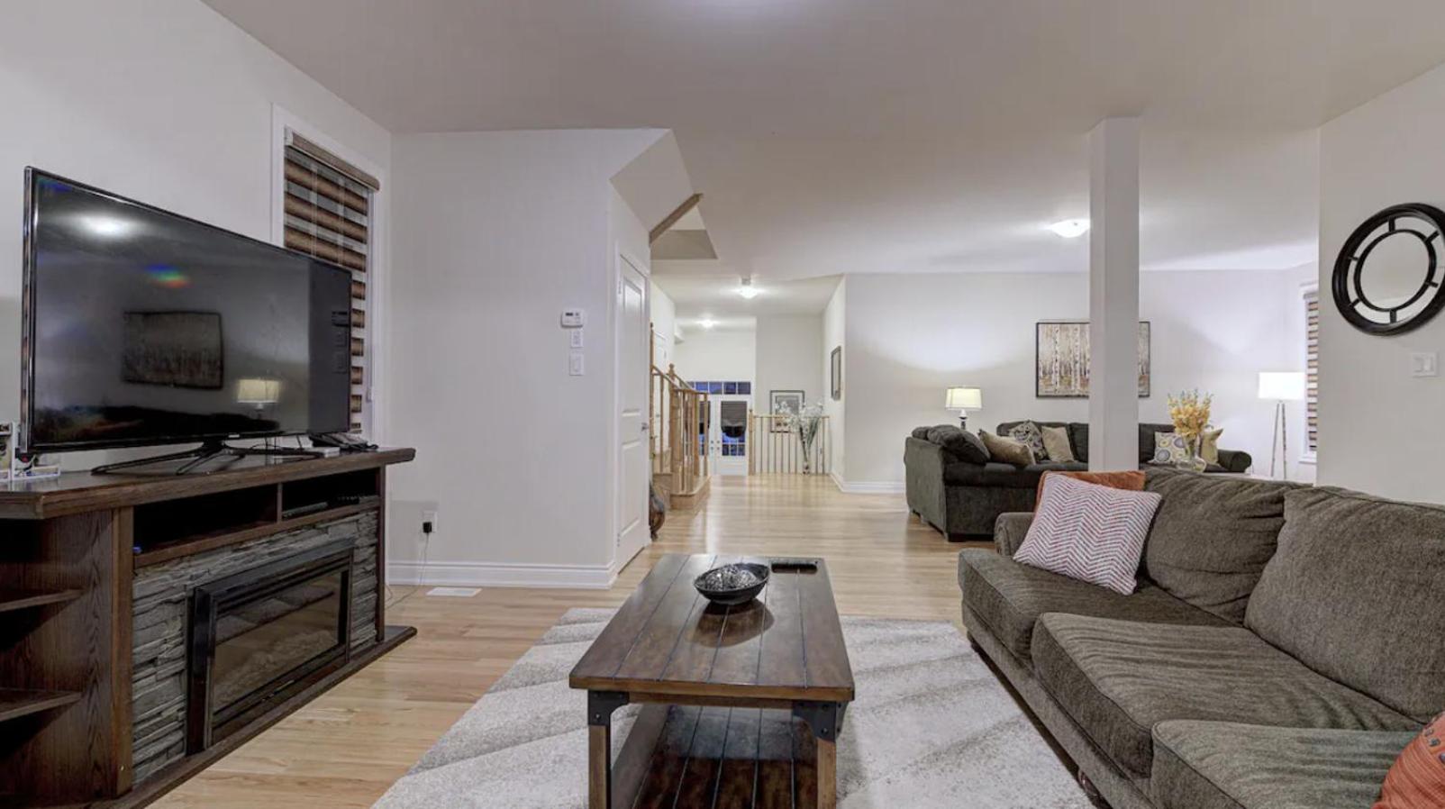 Upper Level House In Brampton