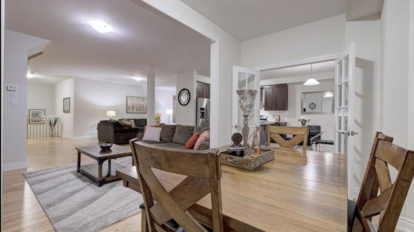 Upper Level House In Brampton