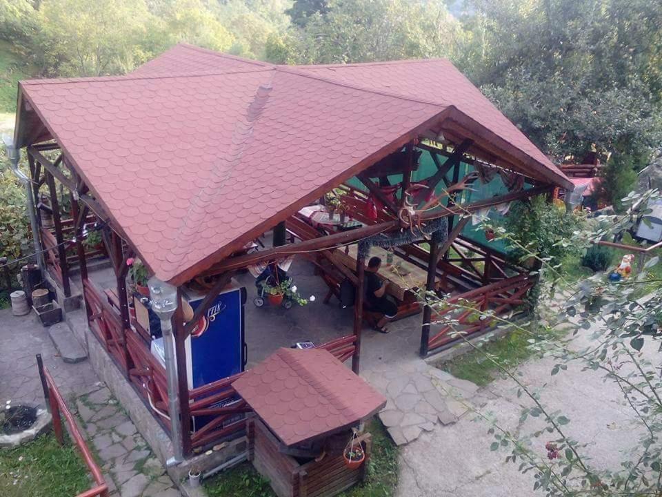Photo 19