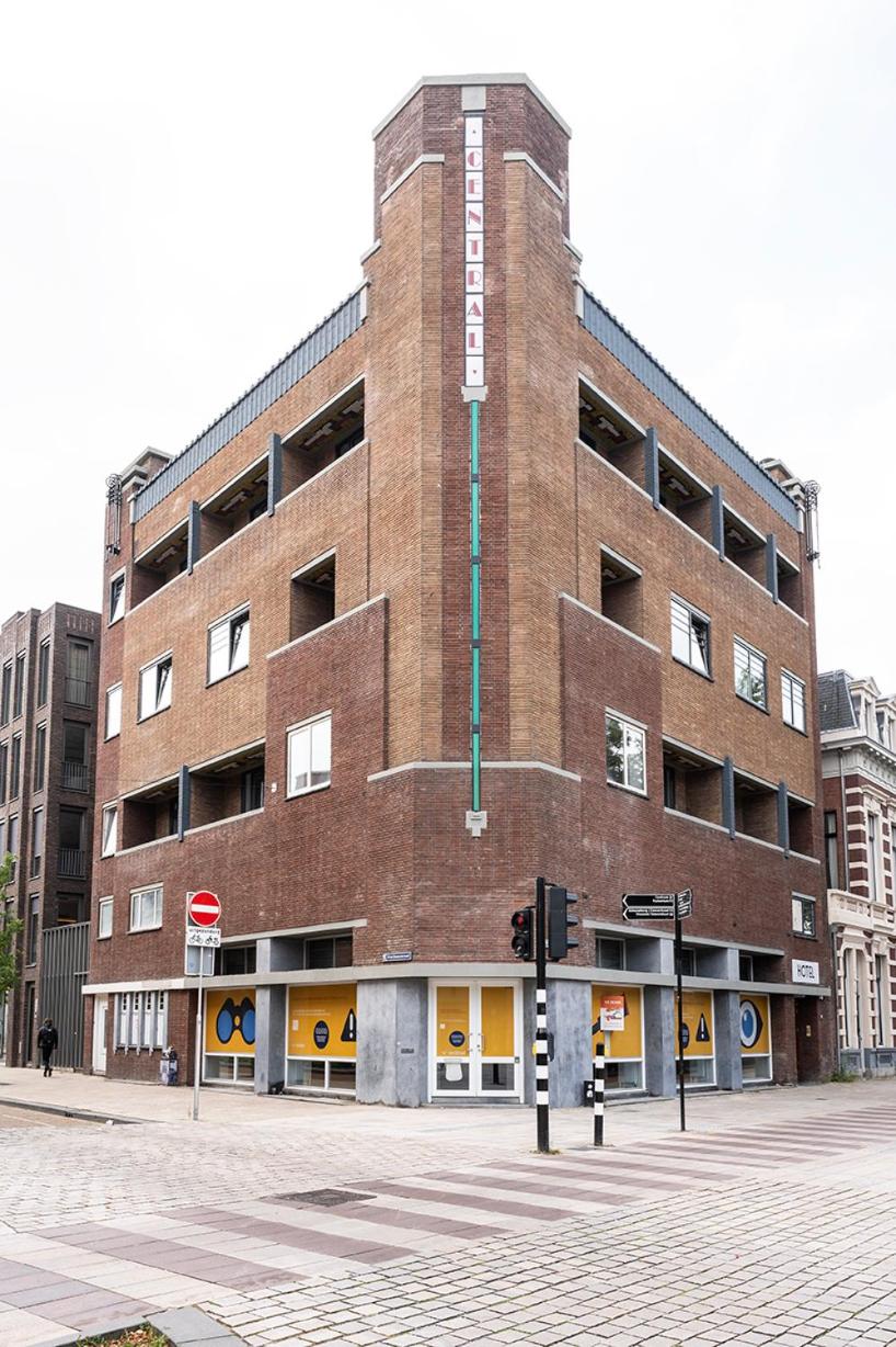 Budget-Friendly Room Tilburg Center Prime Loc view 3