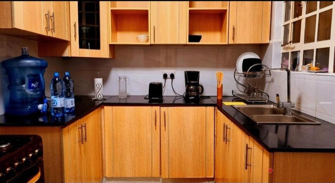 Rossyln Home close to Village Market, UN and Two Rivers Mall