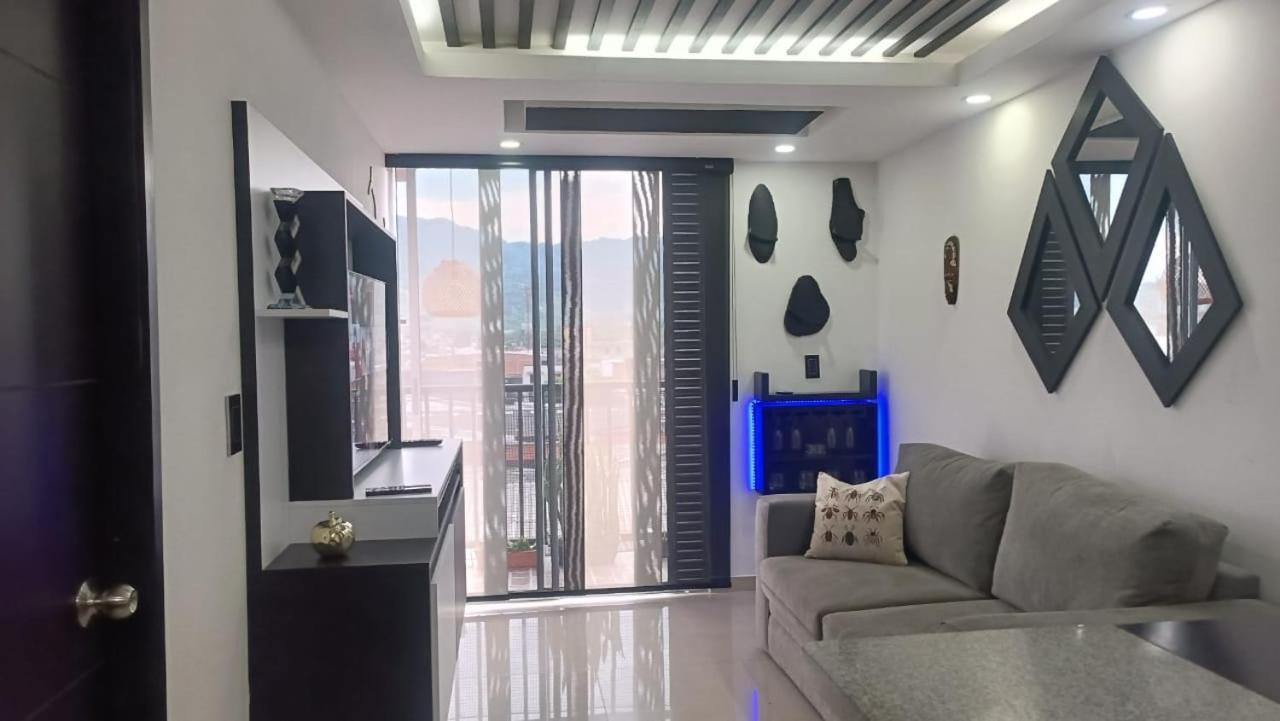 Hermoso Aparta estudio
