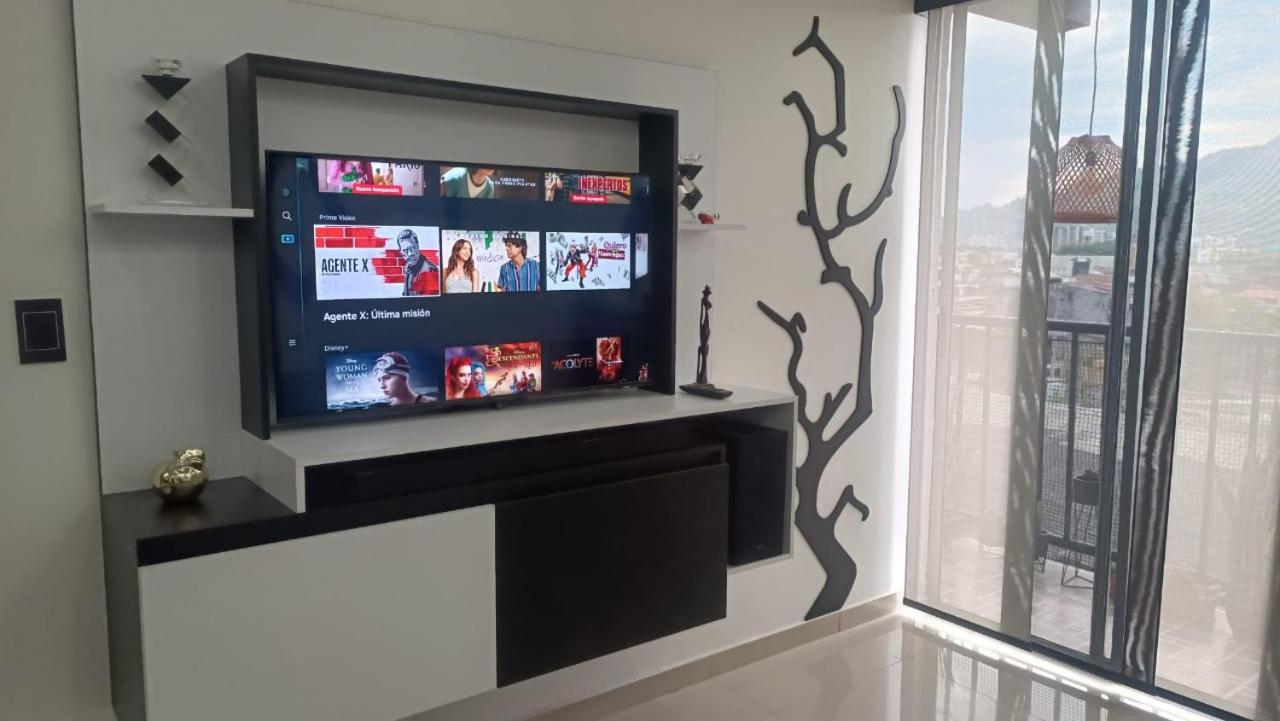 Hermoso Aparta estudio