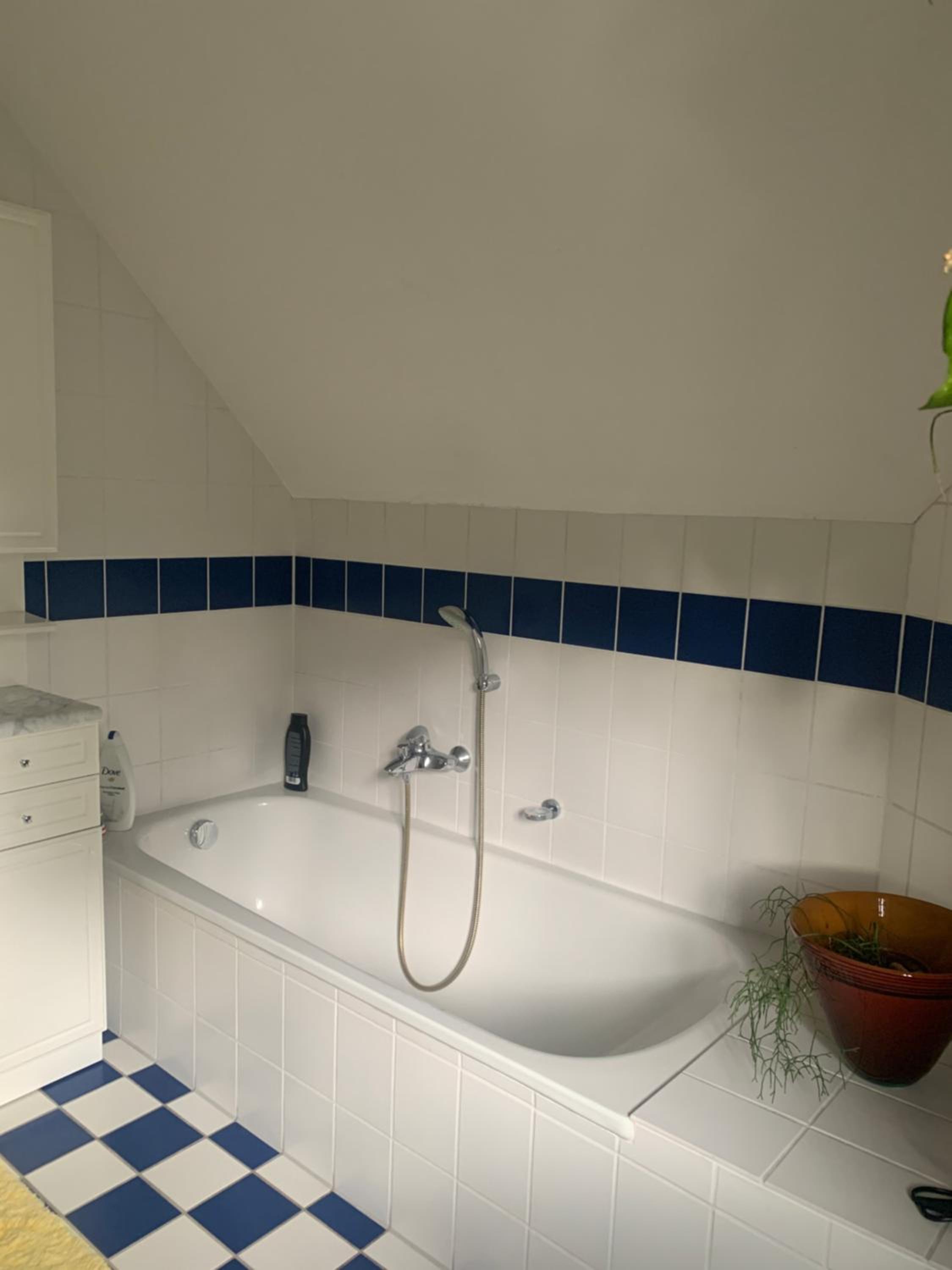 Sonniges Dachzimmer