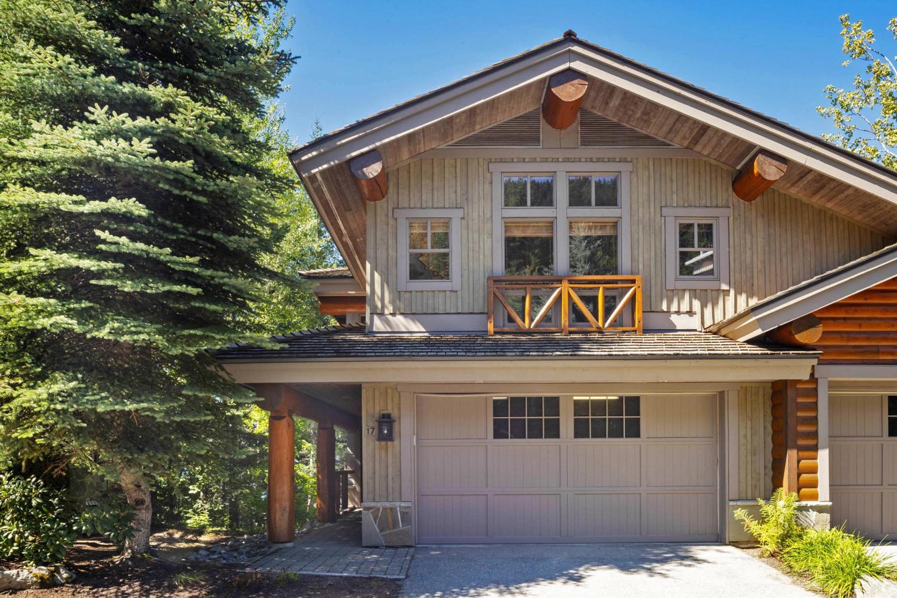 Taluswood The Heights 17 | Ski Access Townhome with Private Hot Tub, & Scenic Views