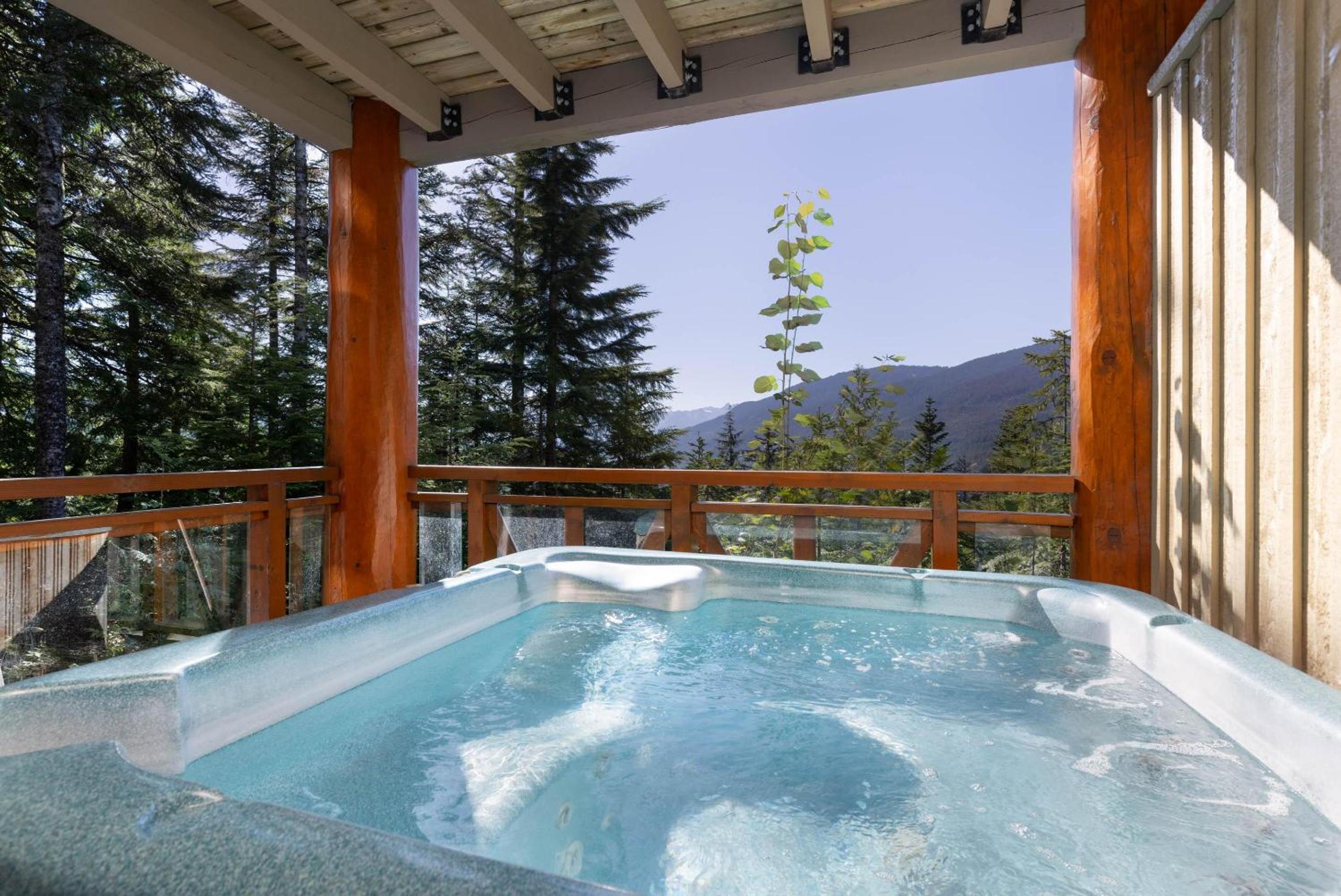 Taluswood The Heights 17 | Ski Access Townhome with Private Hot Tub, & Scenic Views