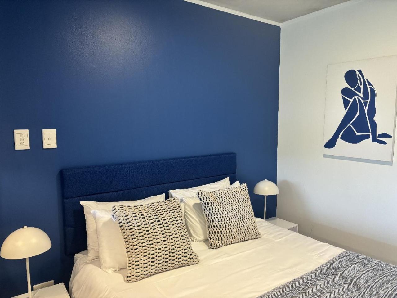 Hugos Seaside Haven E210
