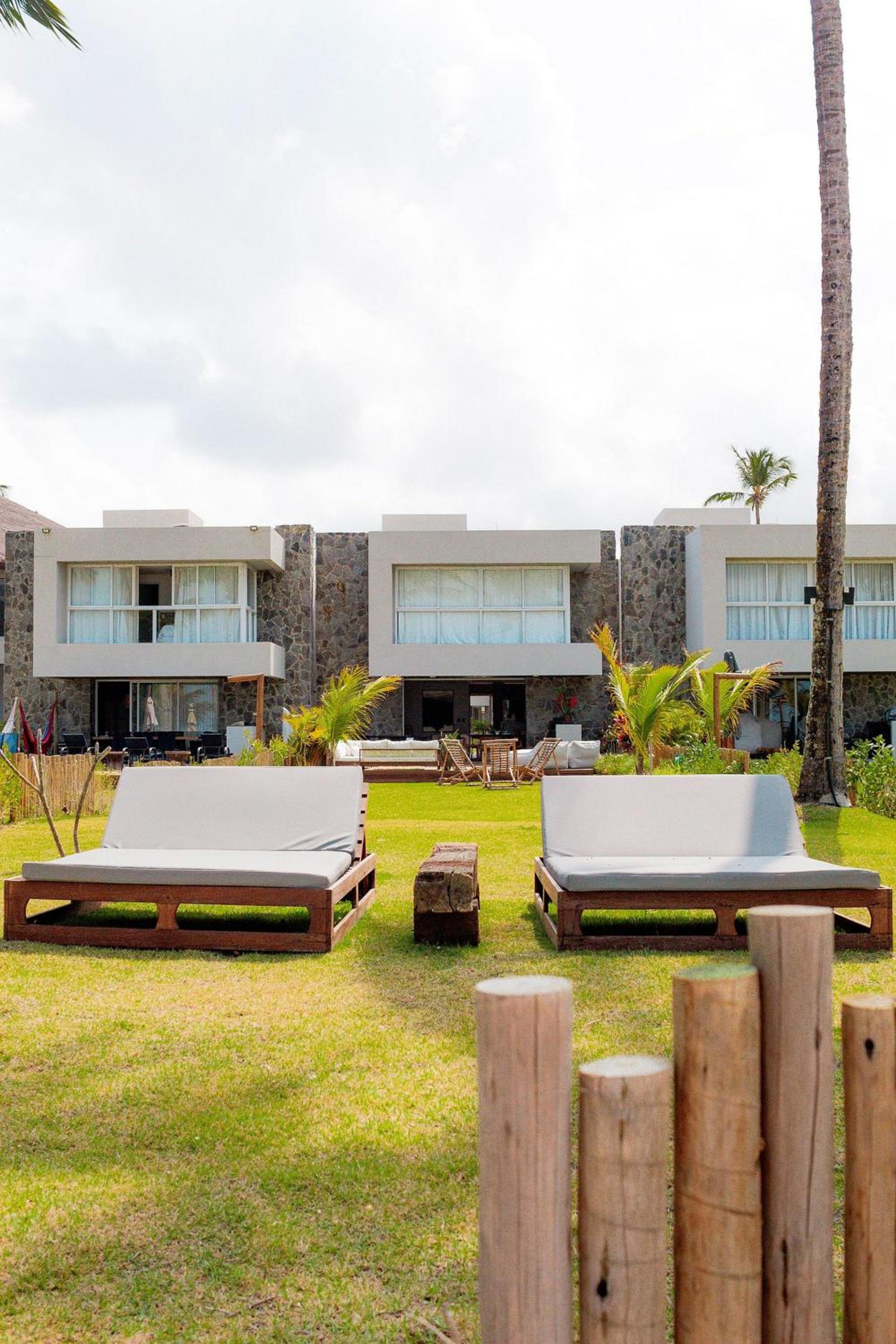 Casa AWA E07 - Milagres com Piscina à Beira-Mar