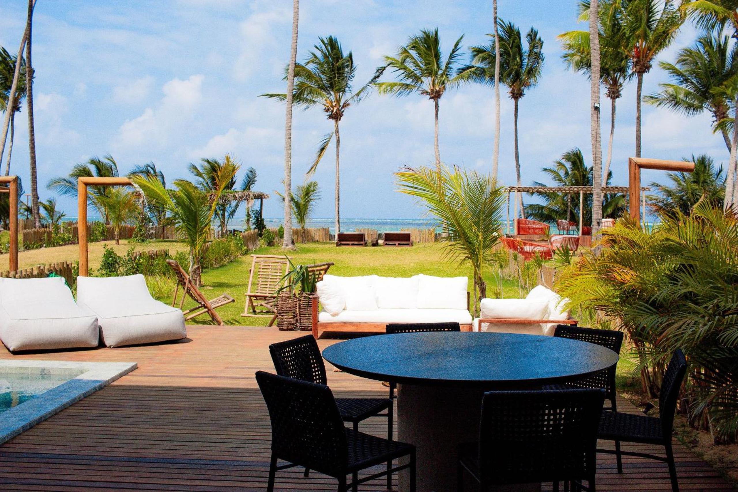 Casa AWA E07 - Milagres com Piscina à Beira-Mar