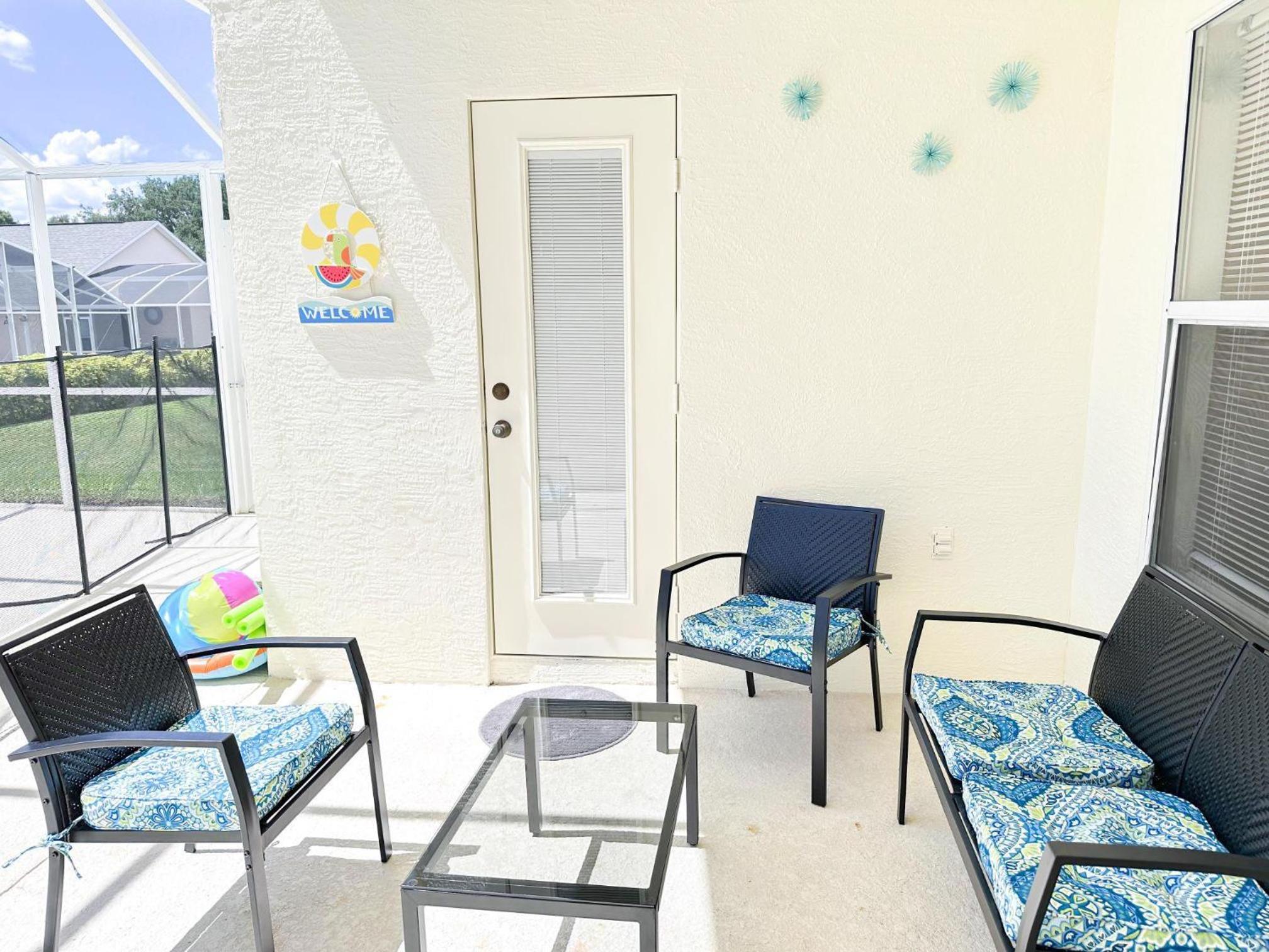 TM215TC - Spacious Family Home with Private Pool view 5